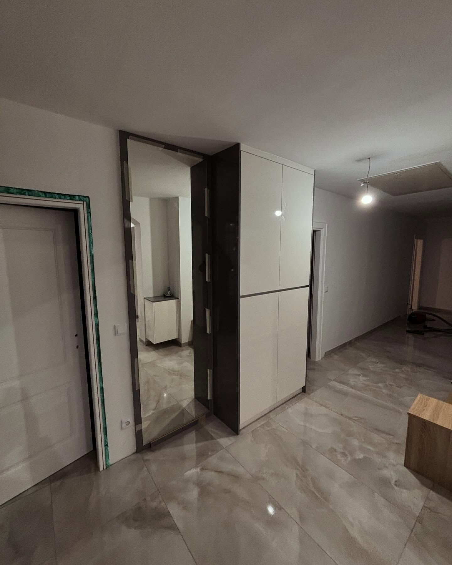 Einbauschrank Hochglanz — Bild 3
