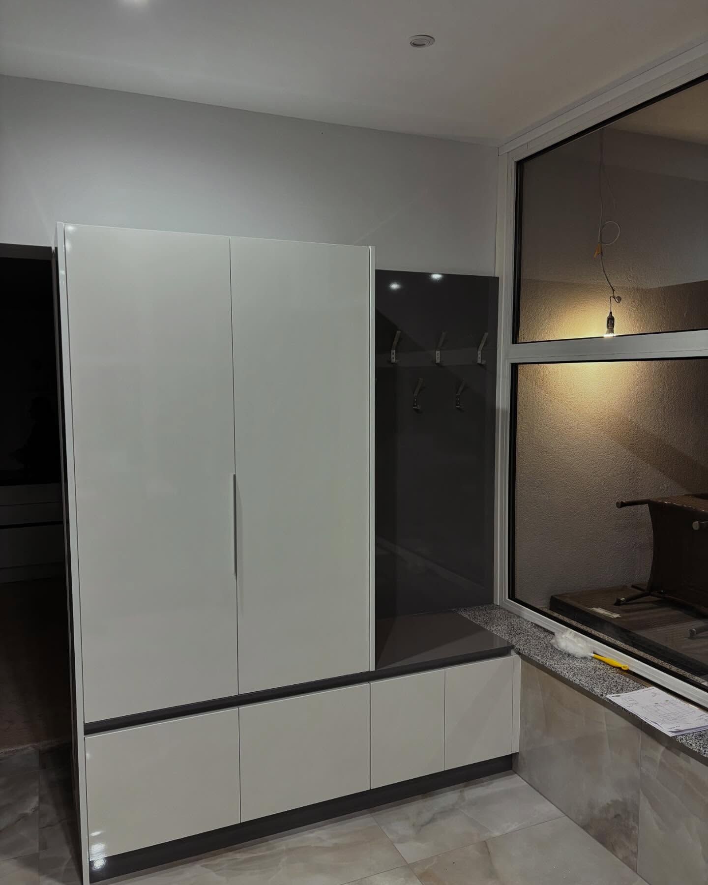 Einbauschrank Hochglanz — Bild 5